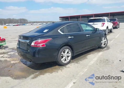 2015 Nissan Altima 2.5 Sv z USA, uszkodzony, nr VIN 1N4AL3AP2FC419652
